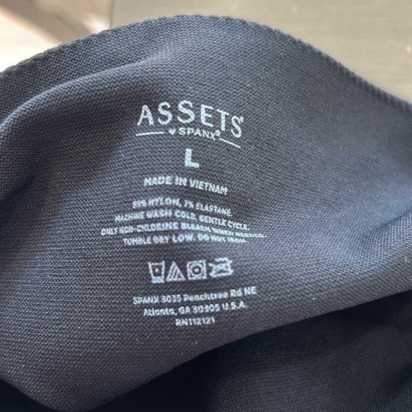 ASSETS by SPANX Seamless Leggings Black Size Large Shapewear Pants - Picture 7 of 12